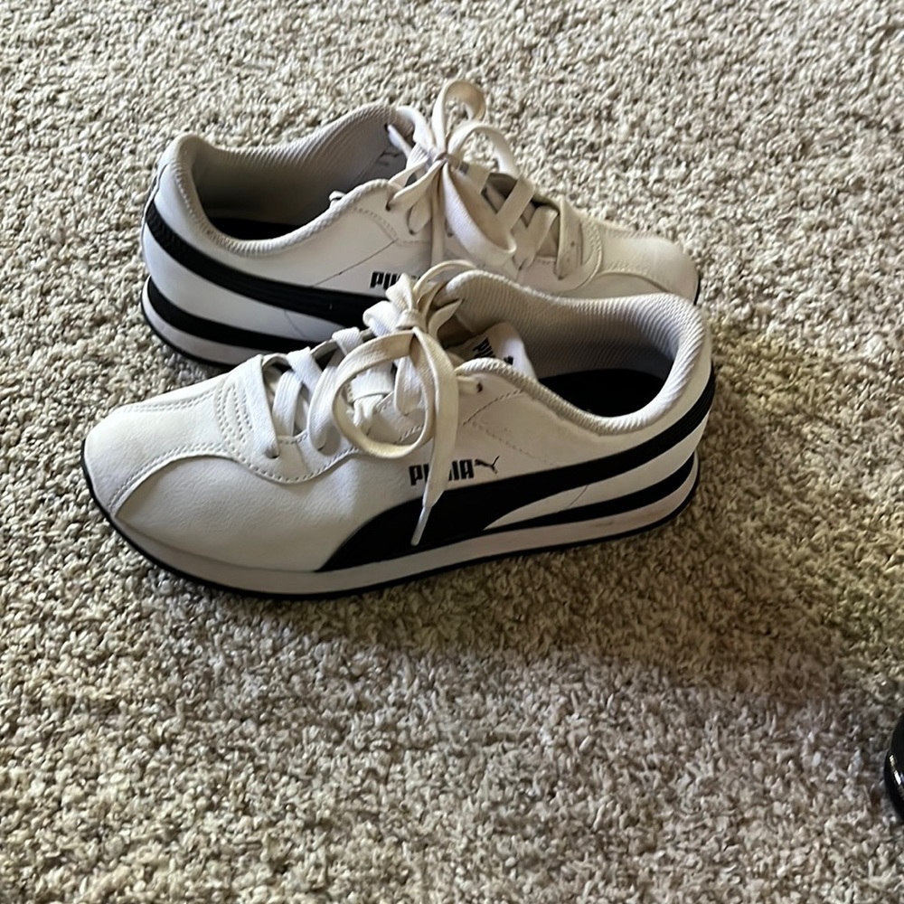 Puma gym shoes